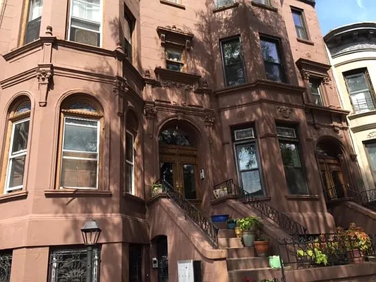 Rented by R New York | media 27