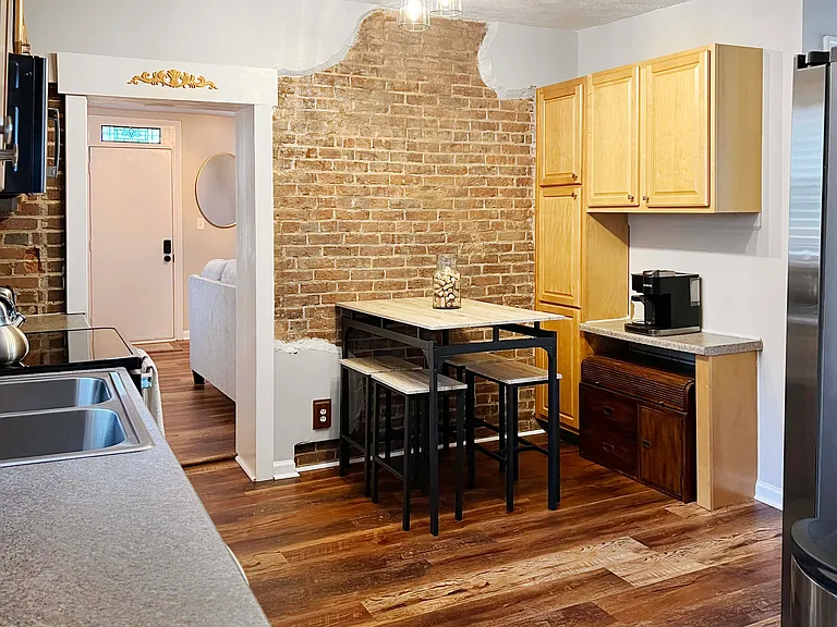 611 Hickory St — Photo 11