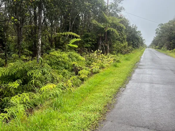 PA ALII ST, Volcano, HI 96785