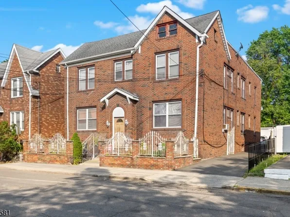 1565 Leslie St, Hillside Twp., NJ 07205