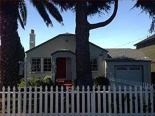 1817 Bayview Ave photo 1