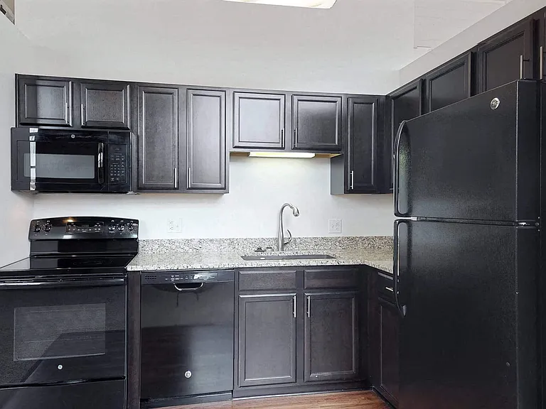 Skinner Macaroni Lofts — Photo 38