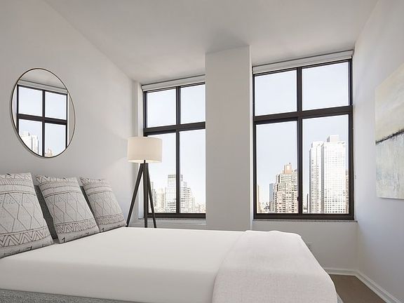 3rd image of 500 W 56th St Ph 10