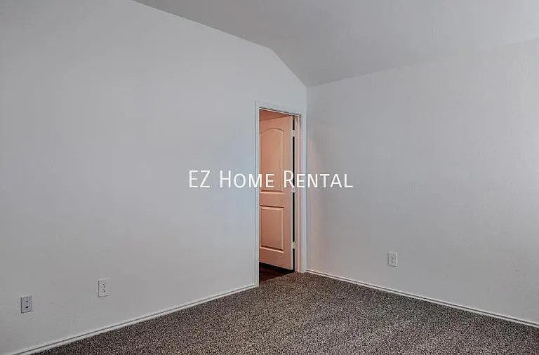 6115 Grove Of Pines St — Photo 11