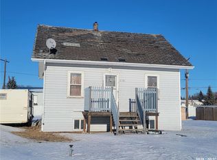 5203 & 5205 Press Ave, Macklin, SK S0L2C0