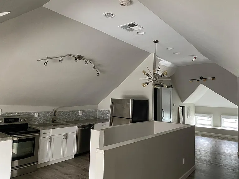 3102 N Capitol Ave #C — Photo 7