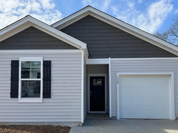 135 River Hill Rd, Goose Creek, SC 29445