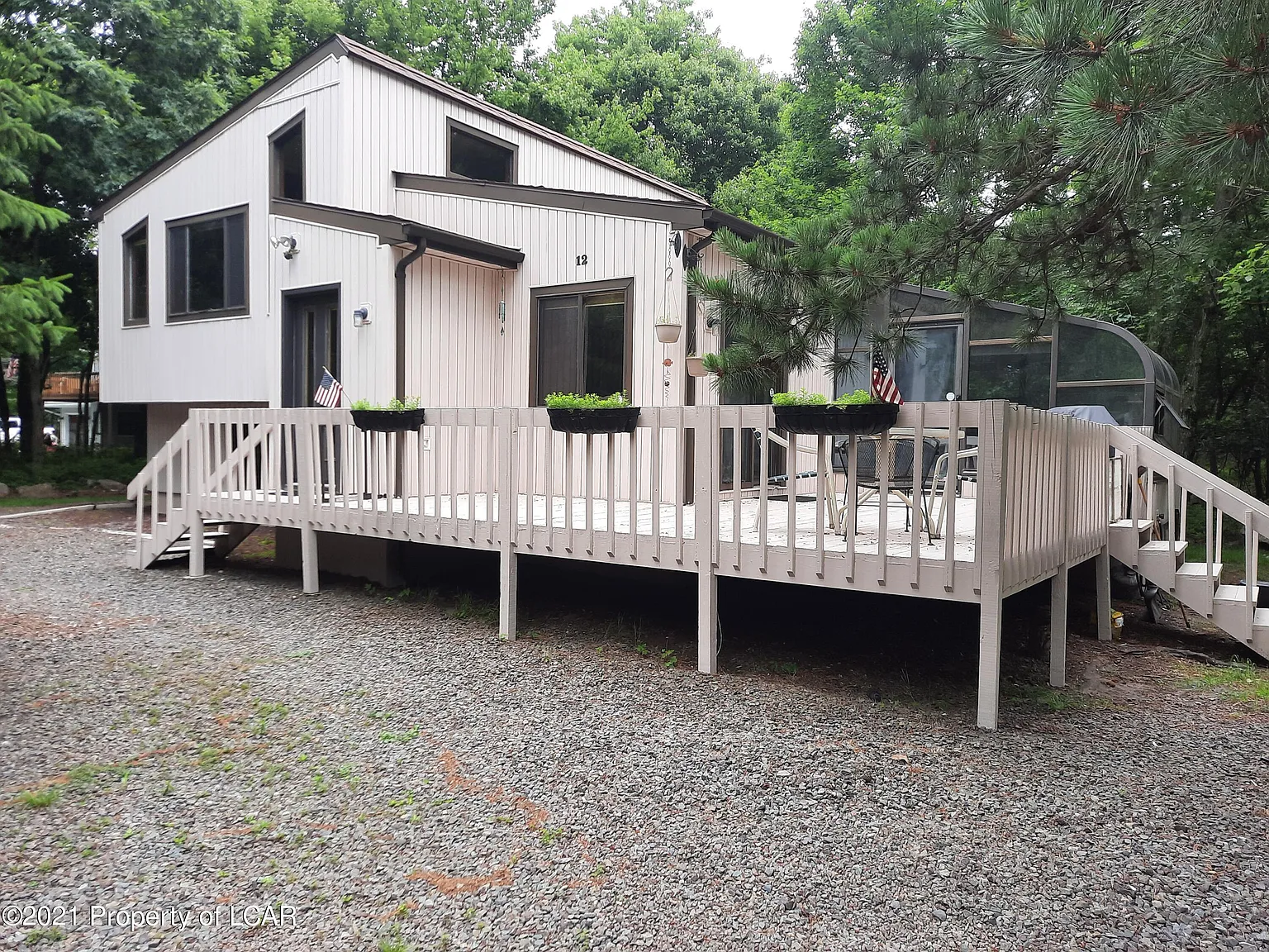 235 Birch Dr photo 1