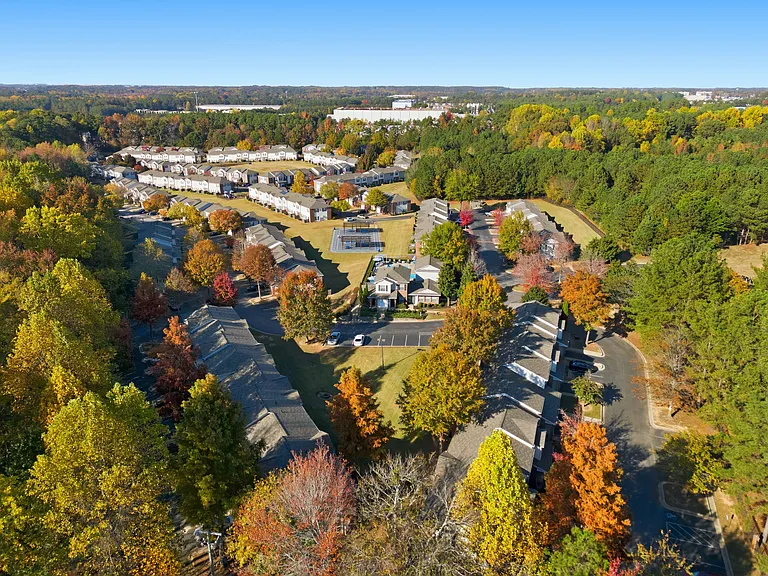 Battle Creek Village Townhomes — Photo 40
