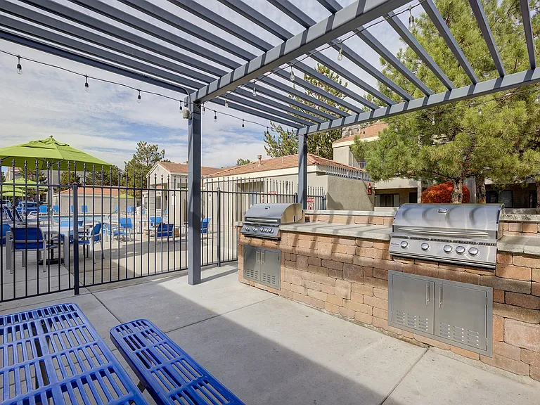 Sagecliff Apartments — Photo 19