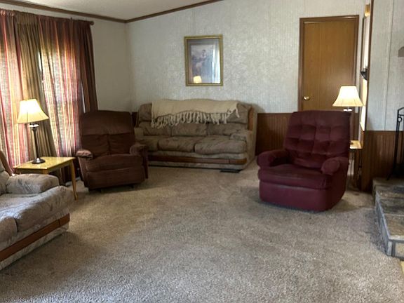 3rd image of 214 W Boone St