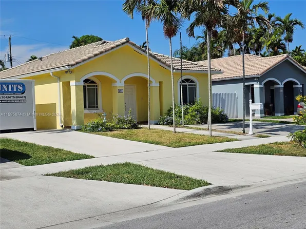 488 SE 4th St, Hialeah, FL 33010