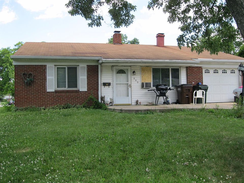 1st image of 880 N Hill Ln