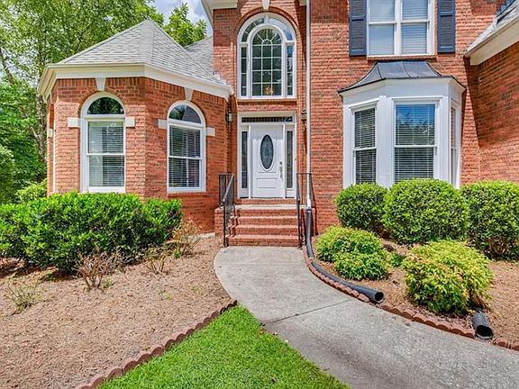 3rd image of 230 Creekside Park Dr