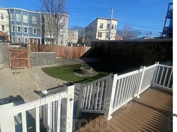 21 Marshfield St, Roxbury, MA