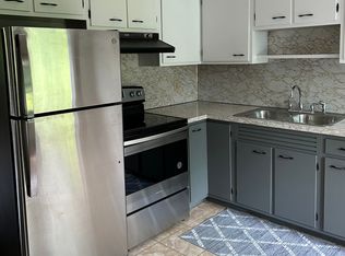 52 Gadsen Ct, Albany, NY 12205