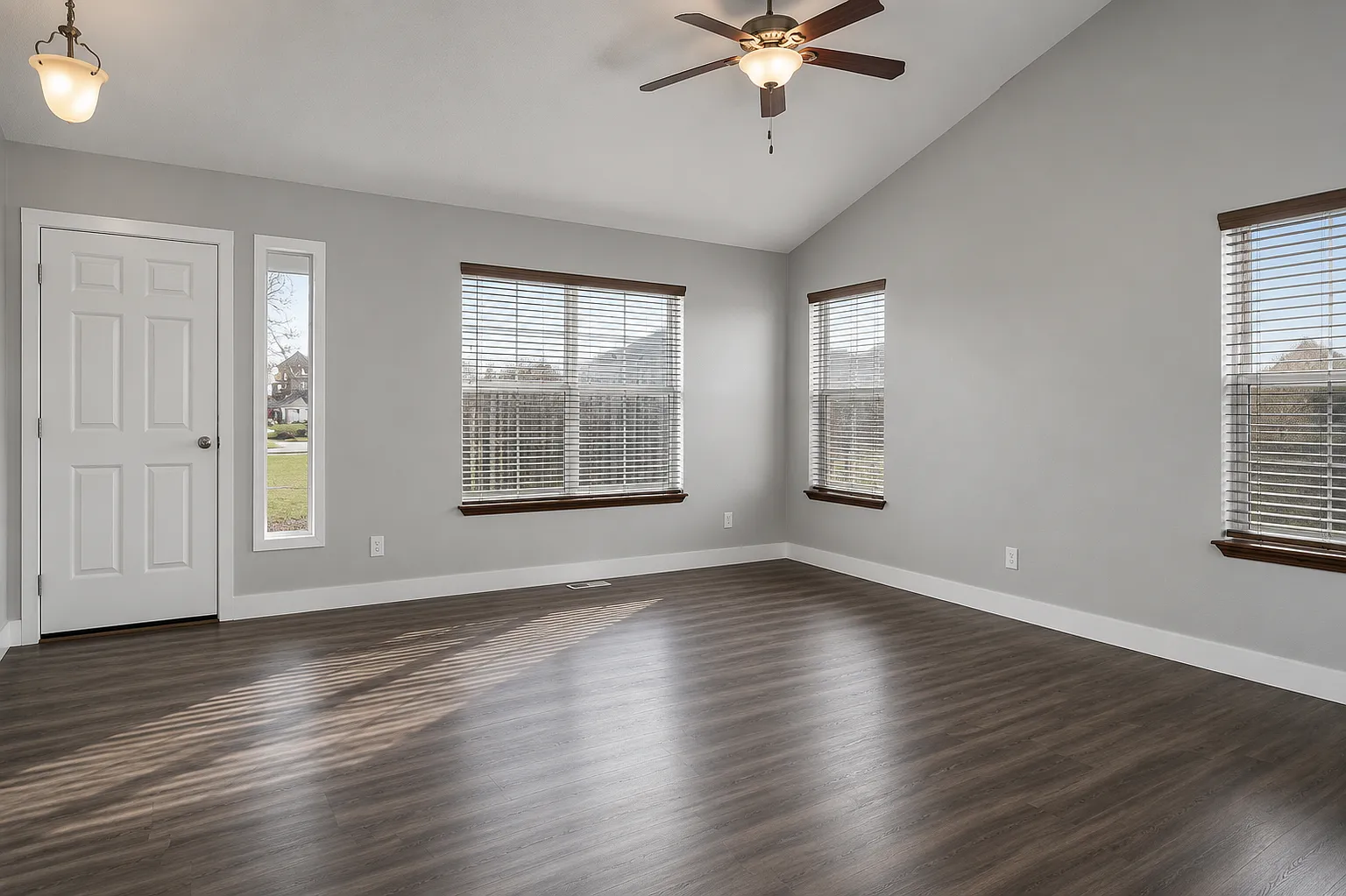 3 bed, 1768 sqft, $2,800 — Photo 3