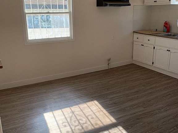 3rd image of 420 17th St #8516704