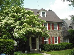 9135 Green Tree Rd, Philadelphia, PA 19118