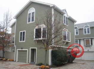 16 Miles Ave, Providence, RI 02906