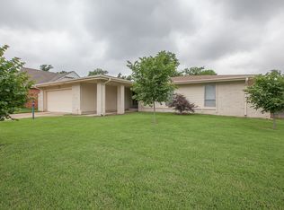 7639 E 55th St S, Tulsa, OK 74145