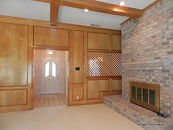 5th image of 9 Valley Wood Ct