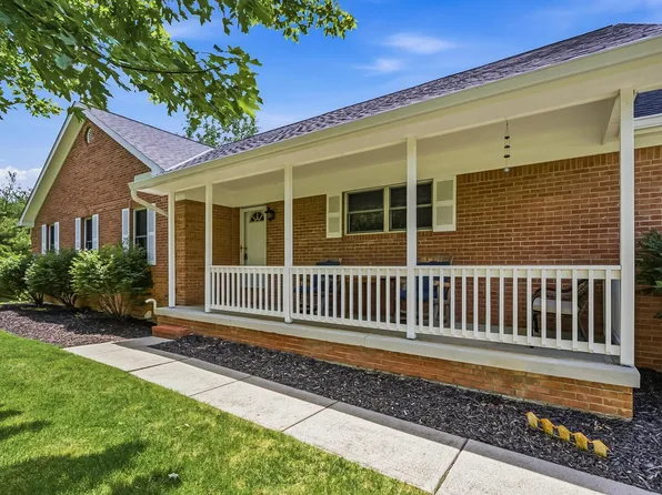 6108 Africa Rd, Galena, OH 43021