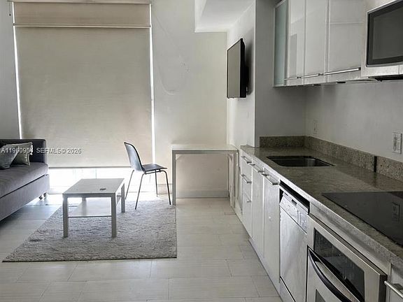 3rd image of 185 SW 7th St APT 2406