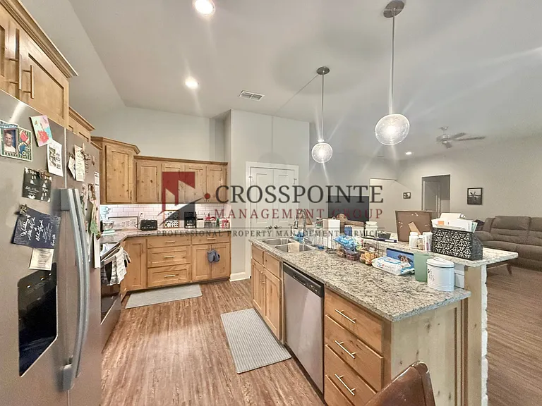 4818 FM 346 E — Photo 8