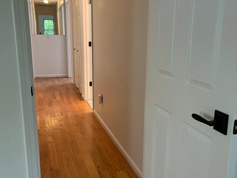154 Beverly Rd — Photo 48