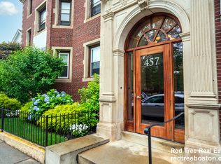 457 Centre St APT 101, Newton, MA 02458