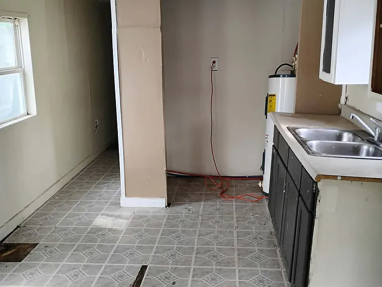 2915 Glanzman Rd #30 — Photo 7