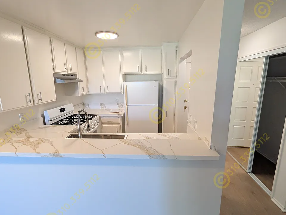 3678 Motor Ave #202
