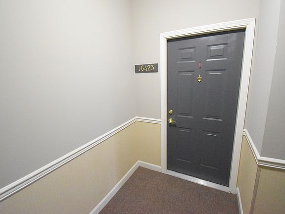 4th image of 16423 Golden River Ln