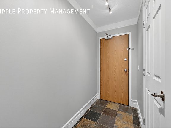 3rd image of 644 Meredith Rd NE #203