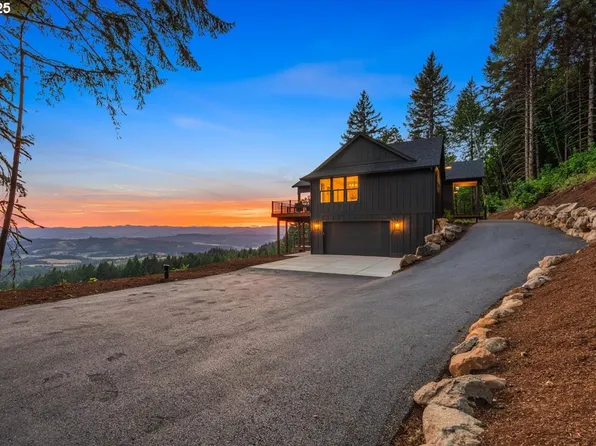 18800 SW Oak Grove Ln, Hillsboro, OR 97123