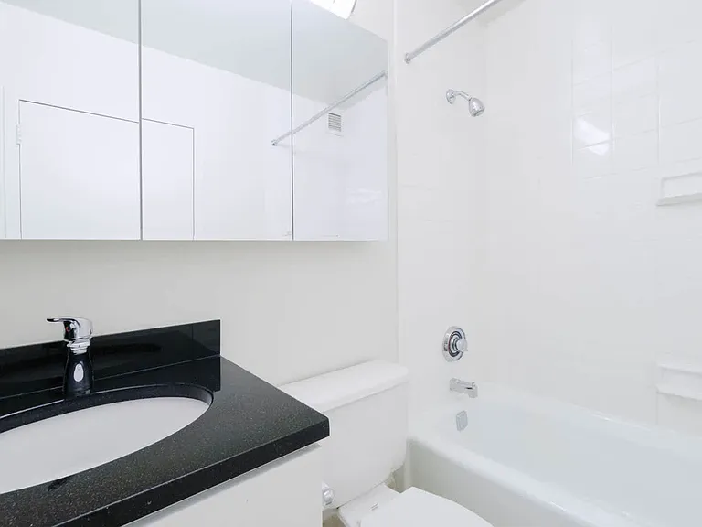 750 Columbus Ave #3A — Photo 3