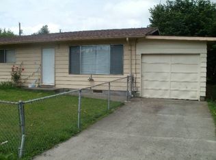 1401 1/2 N 1st Ave, Kelso, WA 98626