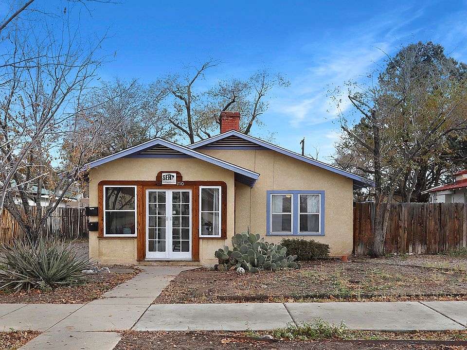 1st image of 210 Harvard Dr SE #1-3