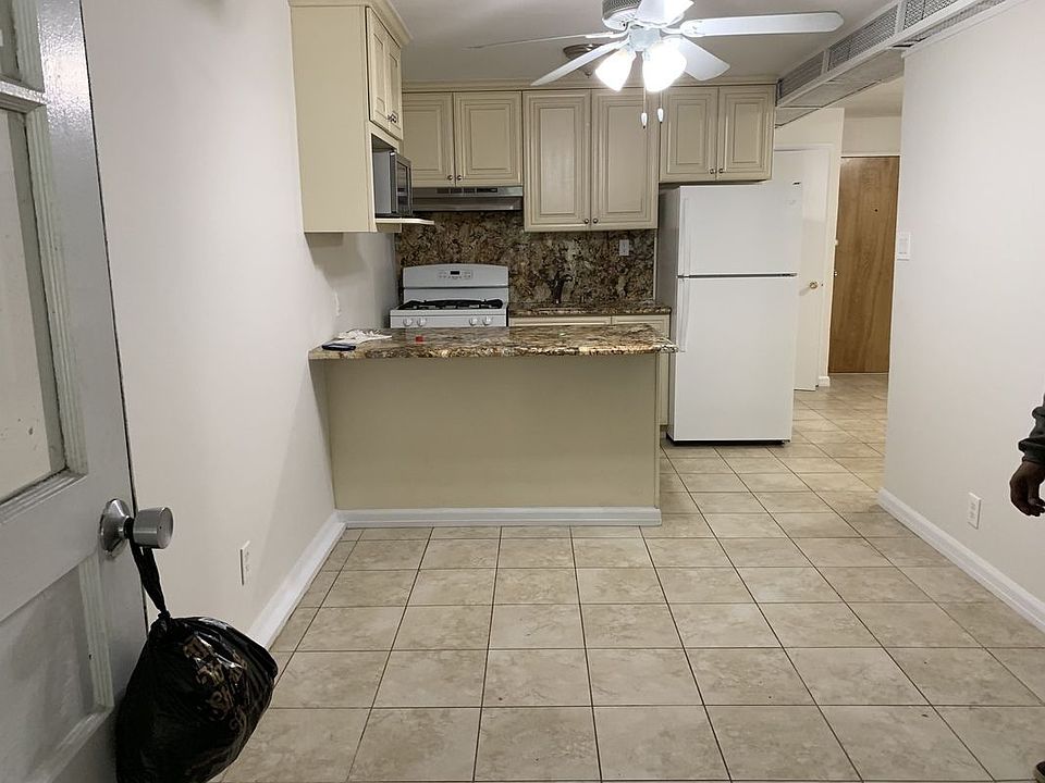1st image of 4745 48th St #1