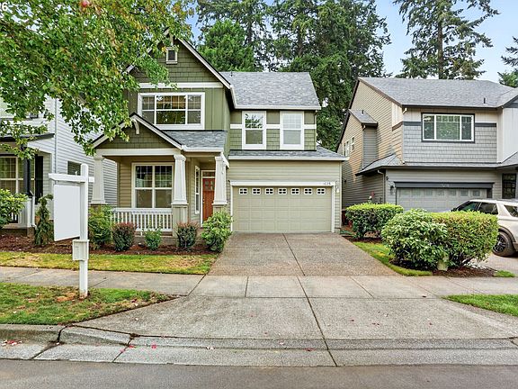 3rd image of 1026 SE Roundelay St