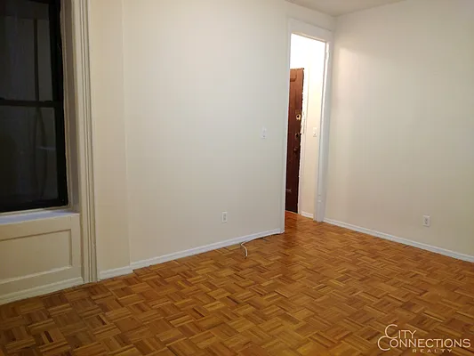 Rented by City Connections Realty | media 10