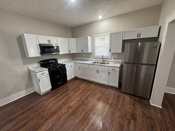 2nd image of 1511 Arrow Ave