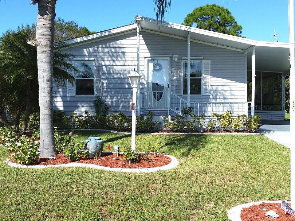 Home For Sale In Tropical Isles