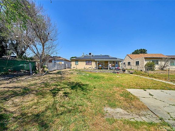 3rd image of 17227 Seville Ave