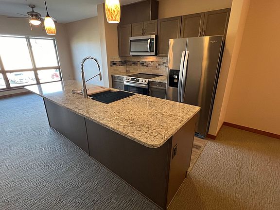 4th image of 210 W Pioneer Ave Unit 214