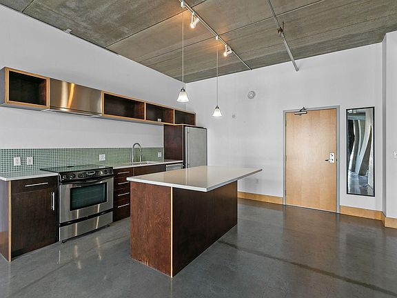4th image of 345 6th Ave N Unit 406
