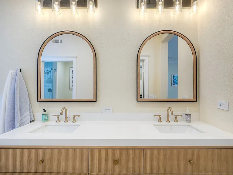 823 Kalpati Cir — Photo 29