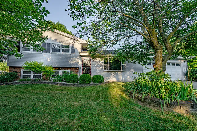 9346 Polaris Dr photo 1