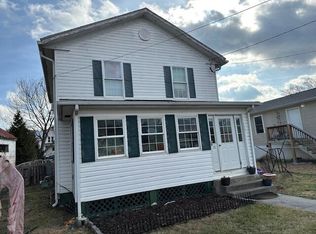 153 Patterson St, White Sulphur Springs, WV 24986